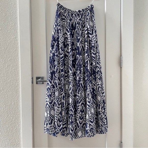 Rebellion Again Full A- Line Maxi Skirt Floral Aztec Ikat Fall Blue Motif S NWT - Picture 5 of 9